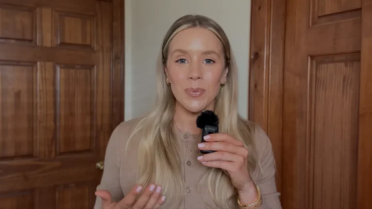 Savannah Abney, a founder personal brand strategist, sitting at her desk, representing the first step to turn experience into thought leadership.